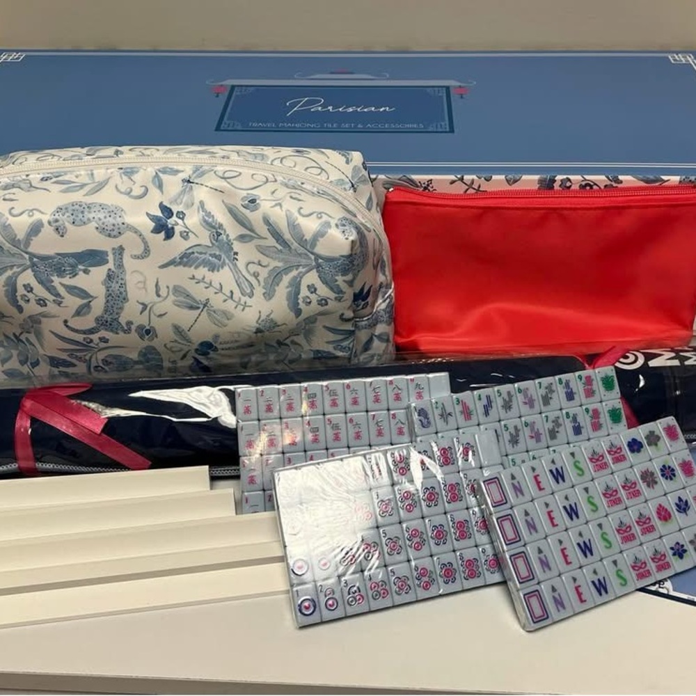 Oh My Mahjong Parisian Travel Set